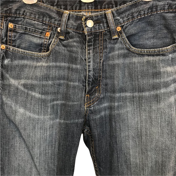 Levis 514 Mens 34x32 Jeans Straight Fit Medium Wash Whiskered Faded by Design. - Picture 4 of 13